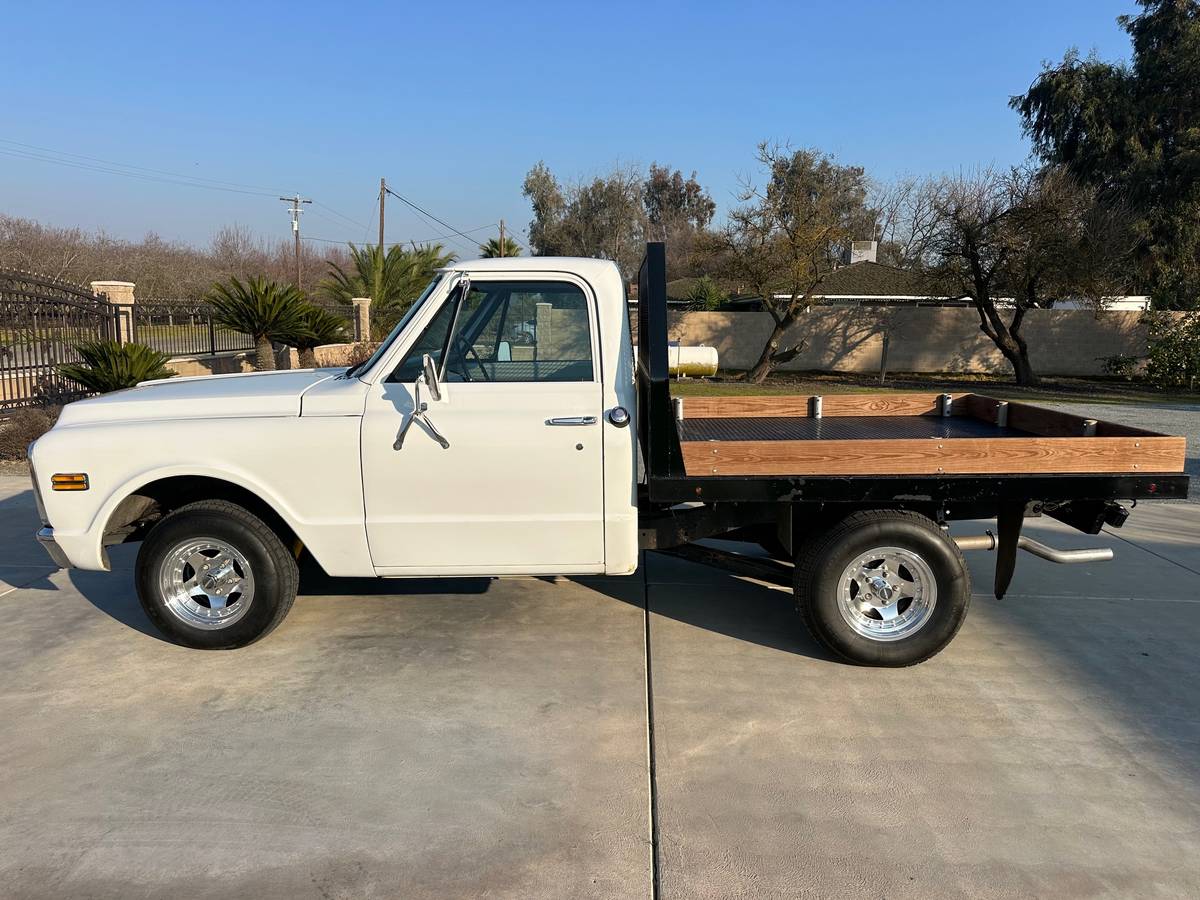 Chevy-c10-truck-1971-white