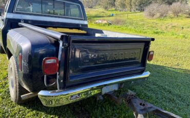 Chevy-c10-truck-1974-blue-3