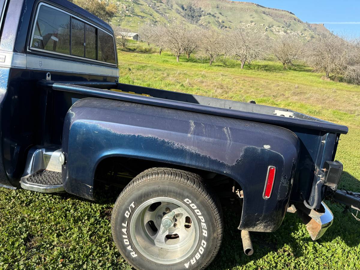 Chevy-c10-truck-1974-blue-4