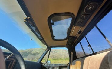 Chevy-c10-truck-1974-blue-9