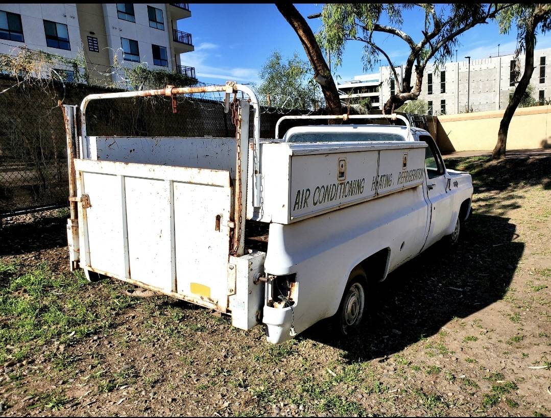 Chevy-c10-truck-1974-white-1