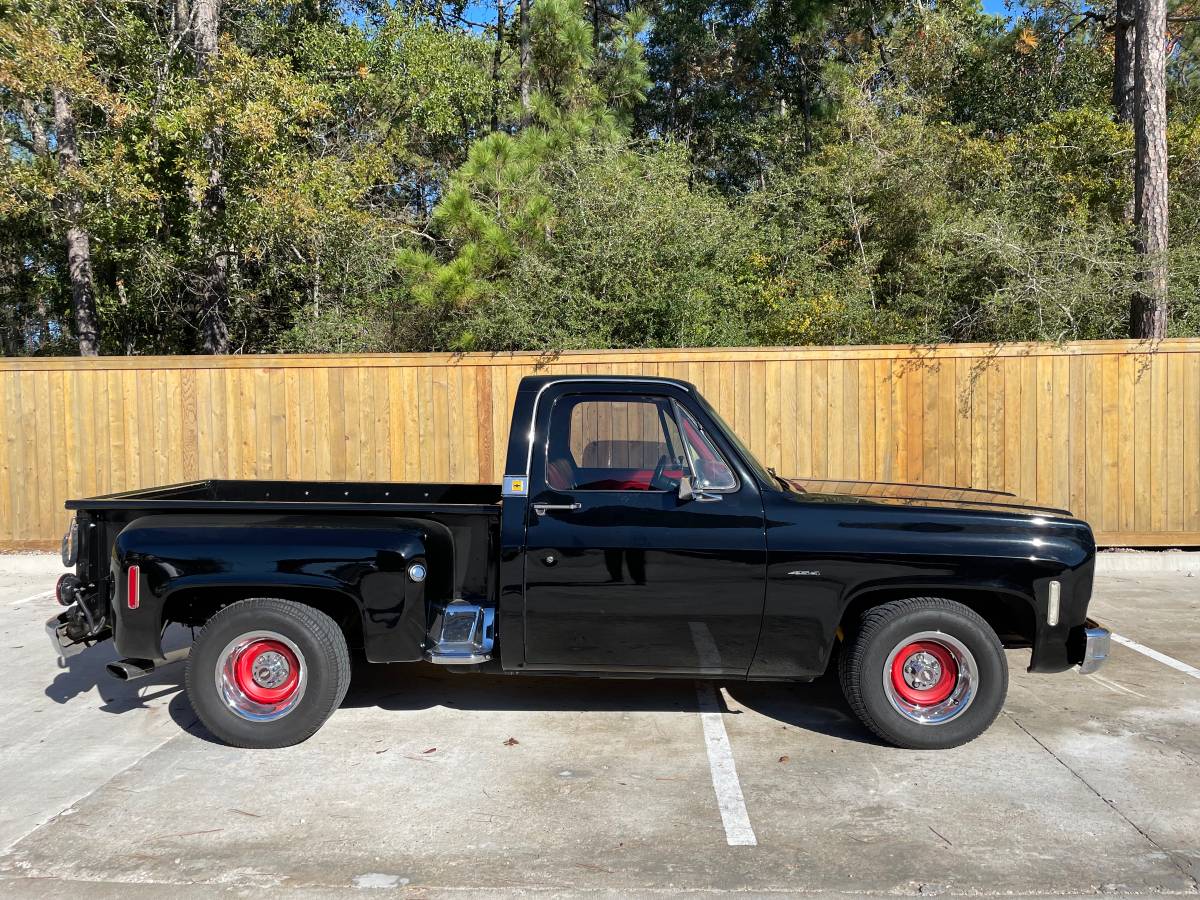 Chevy-c10-truck-1976-black-4
