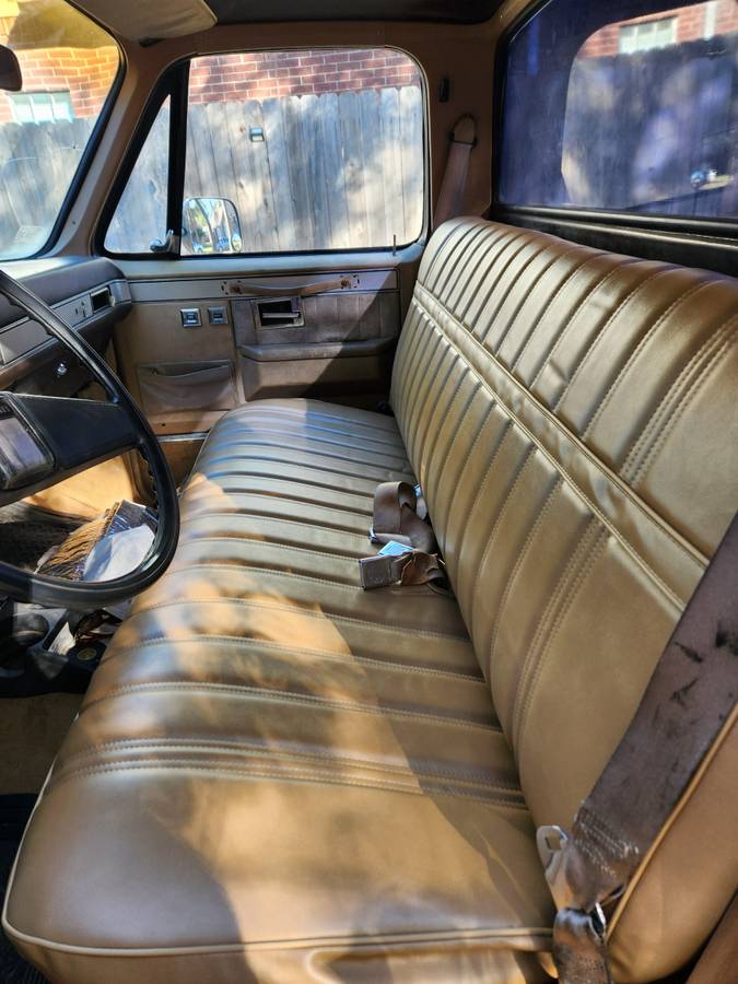 Chevy-c10-truck-1984-2