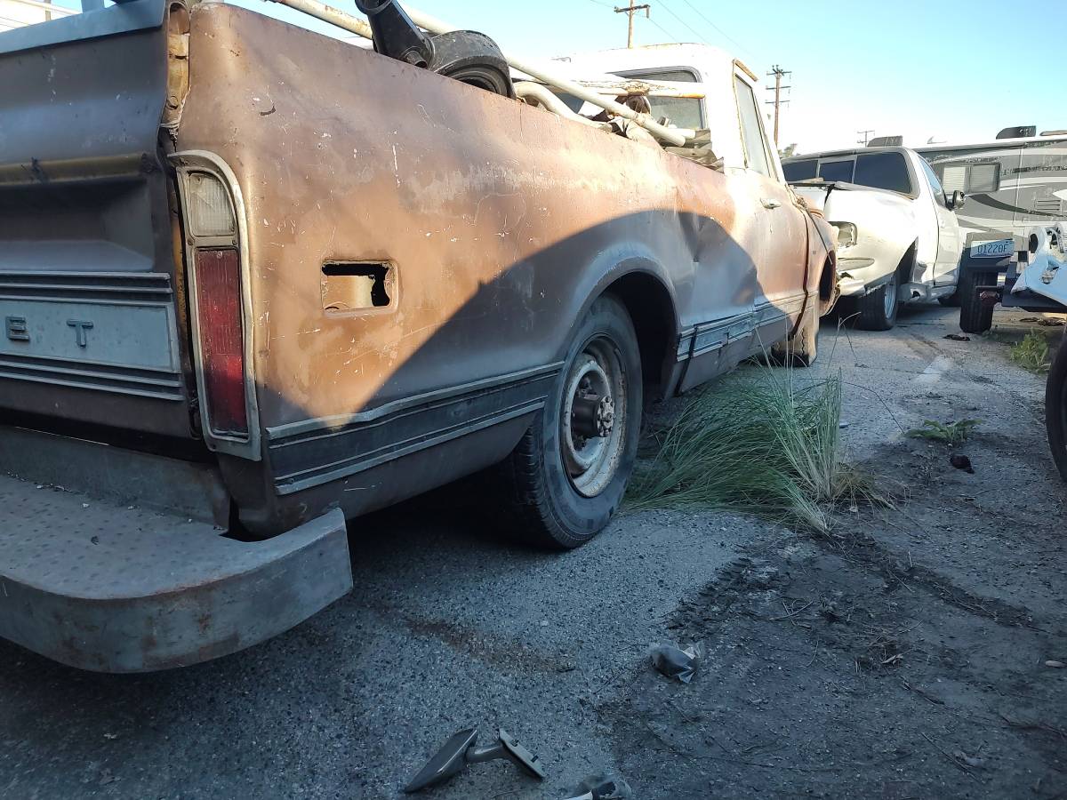 Chevy-c20-long-bed-1971-3