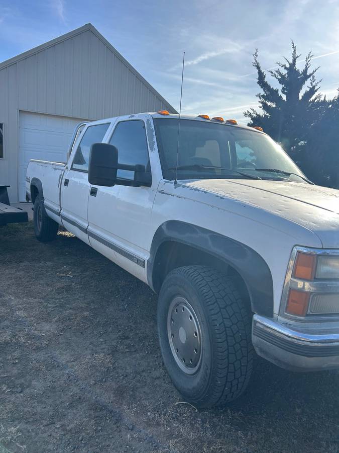 Chevy-c3500-diesel-1993-white
