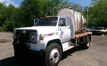 Chevy-c70-diesel-1984-white-1