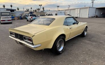 Chevy-camaro-1967-17