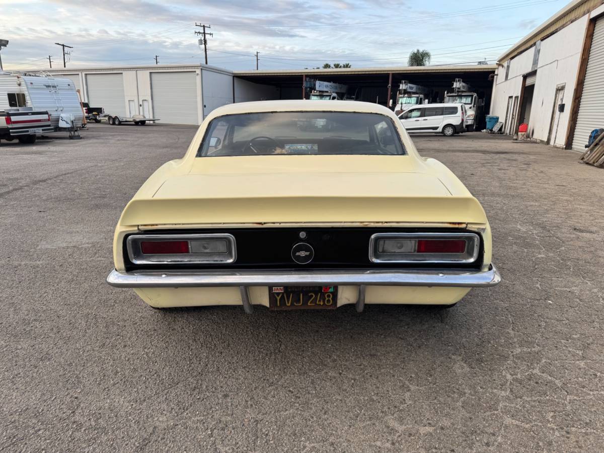 Chevy-camaro-1967-29