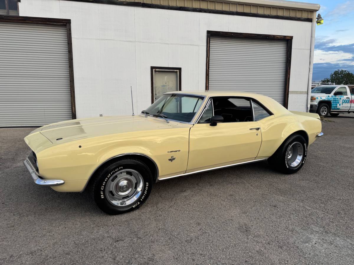 Chevy-camaro-1967-3