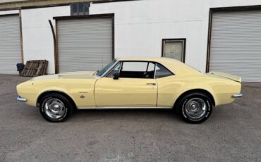 Chevy-camaro-1967-30