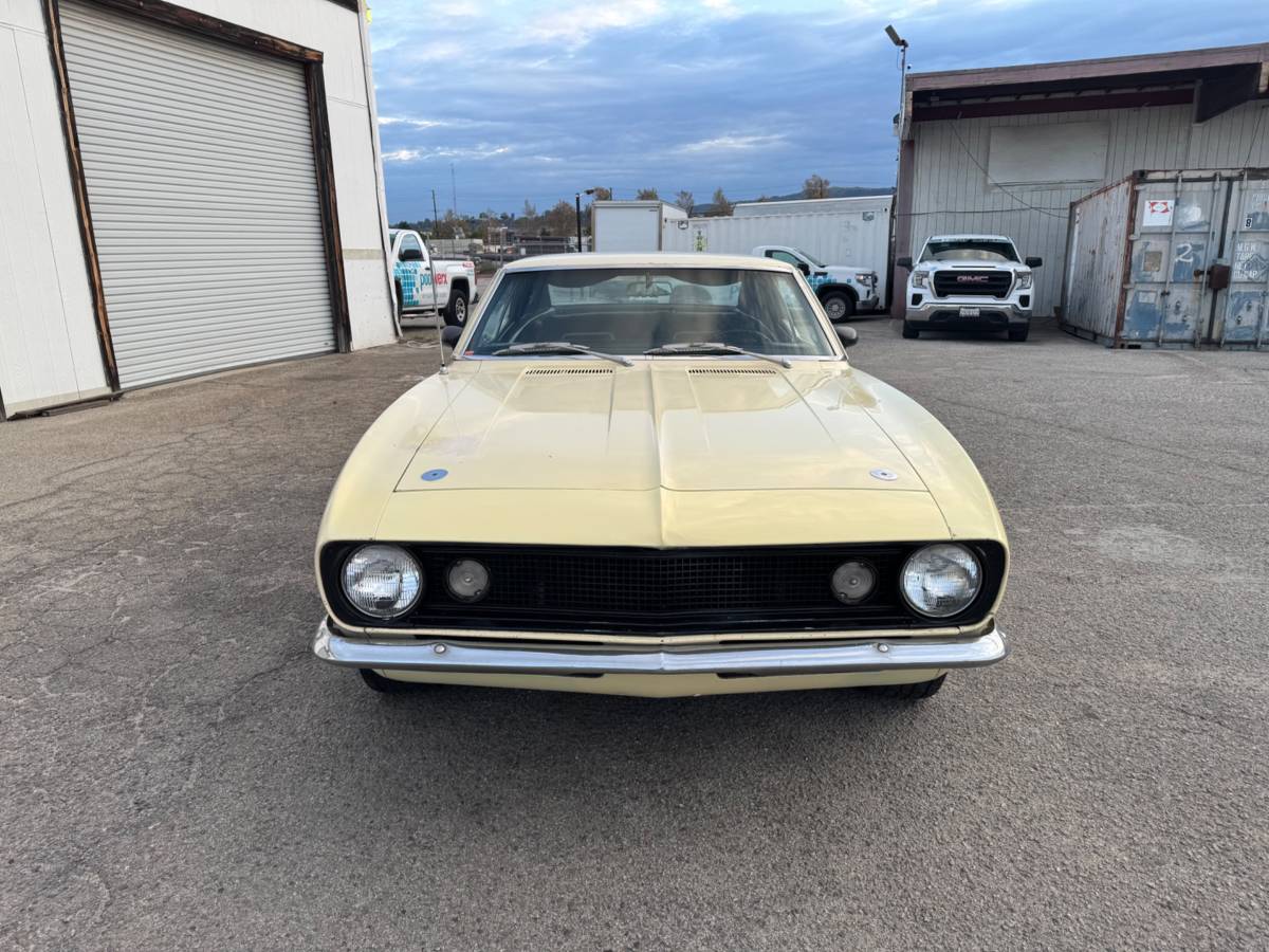 Chevy-camaro-1967-33