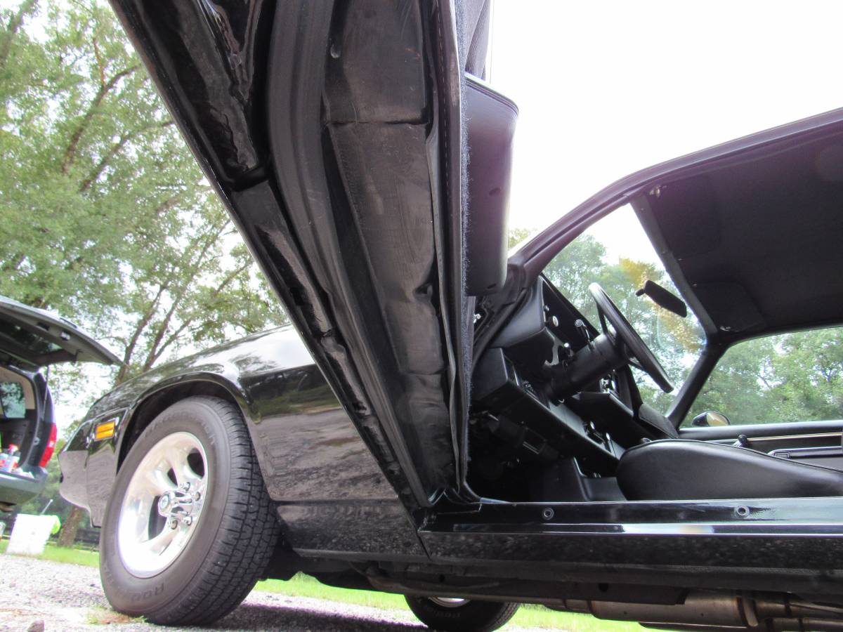 Chevy-camaro-1980-black-4