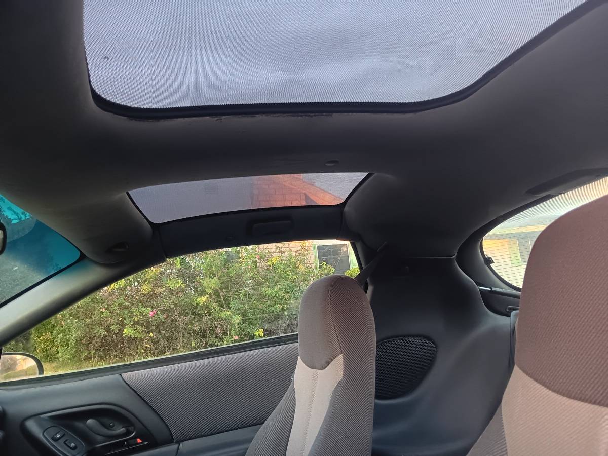 Chevy-camaro-1994-red-10