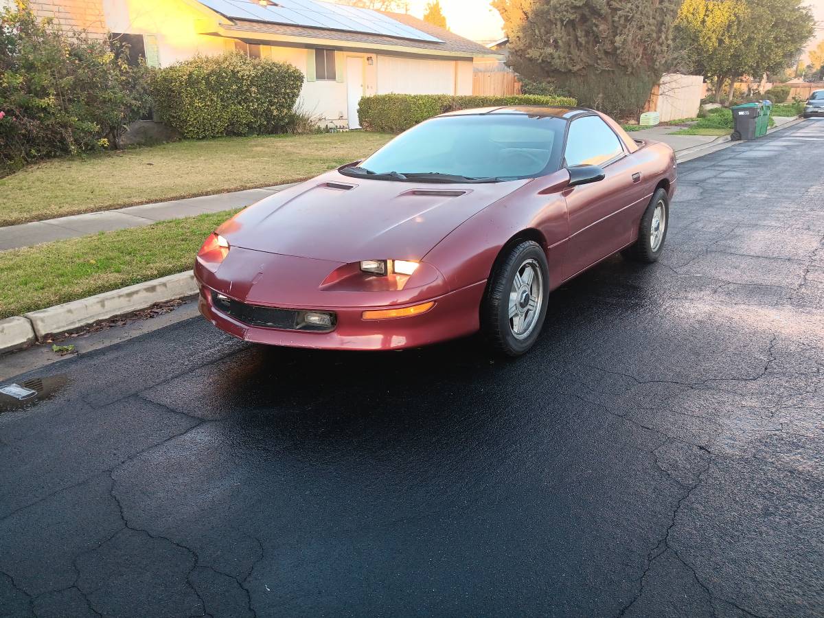 Chevy-camaro-1994-red-7