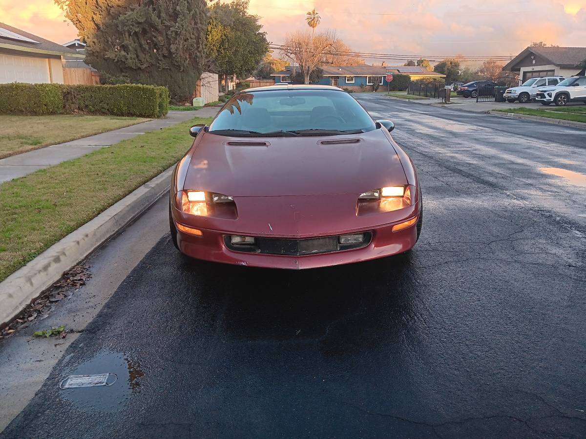 Chevy-camaro-1994-red-8