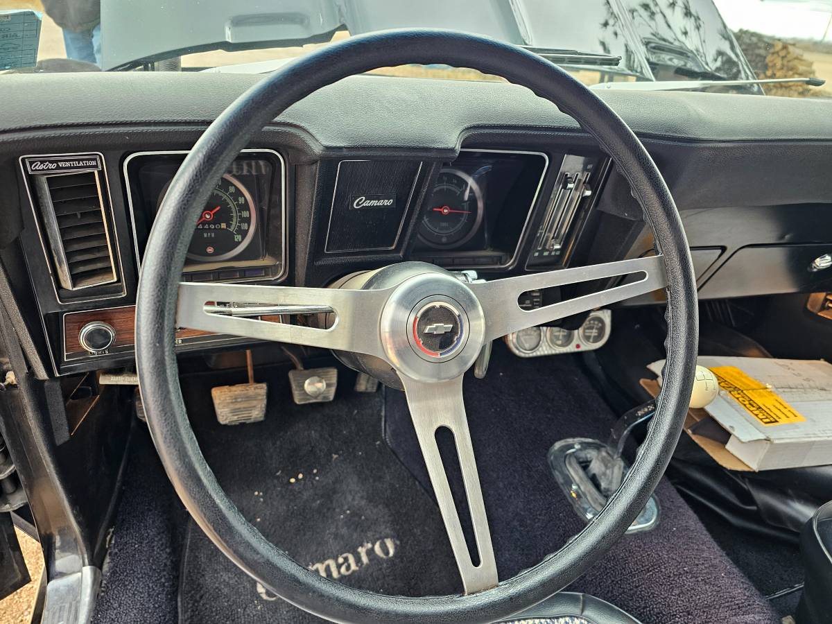 Chevy-camaro-convertible-1969-black-15