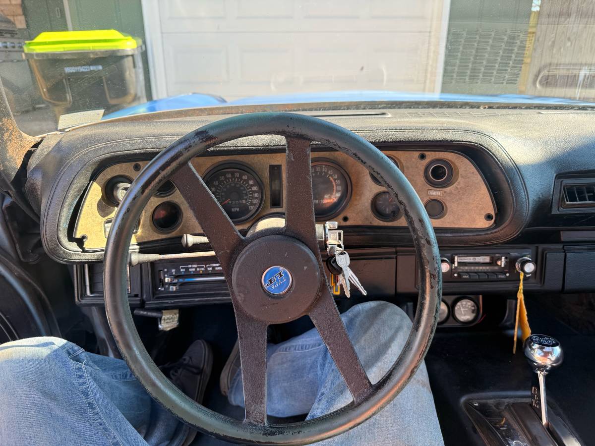 Chevy-camaro-lt-1977-7