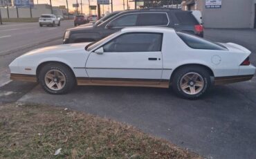 Chevy-camaro-z28-1984-4