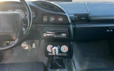 Chevy-camaro-z28-1993-red-13