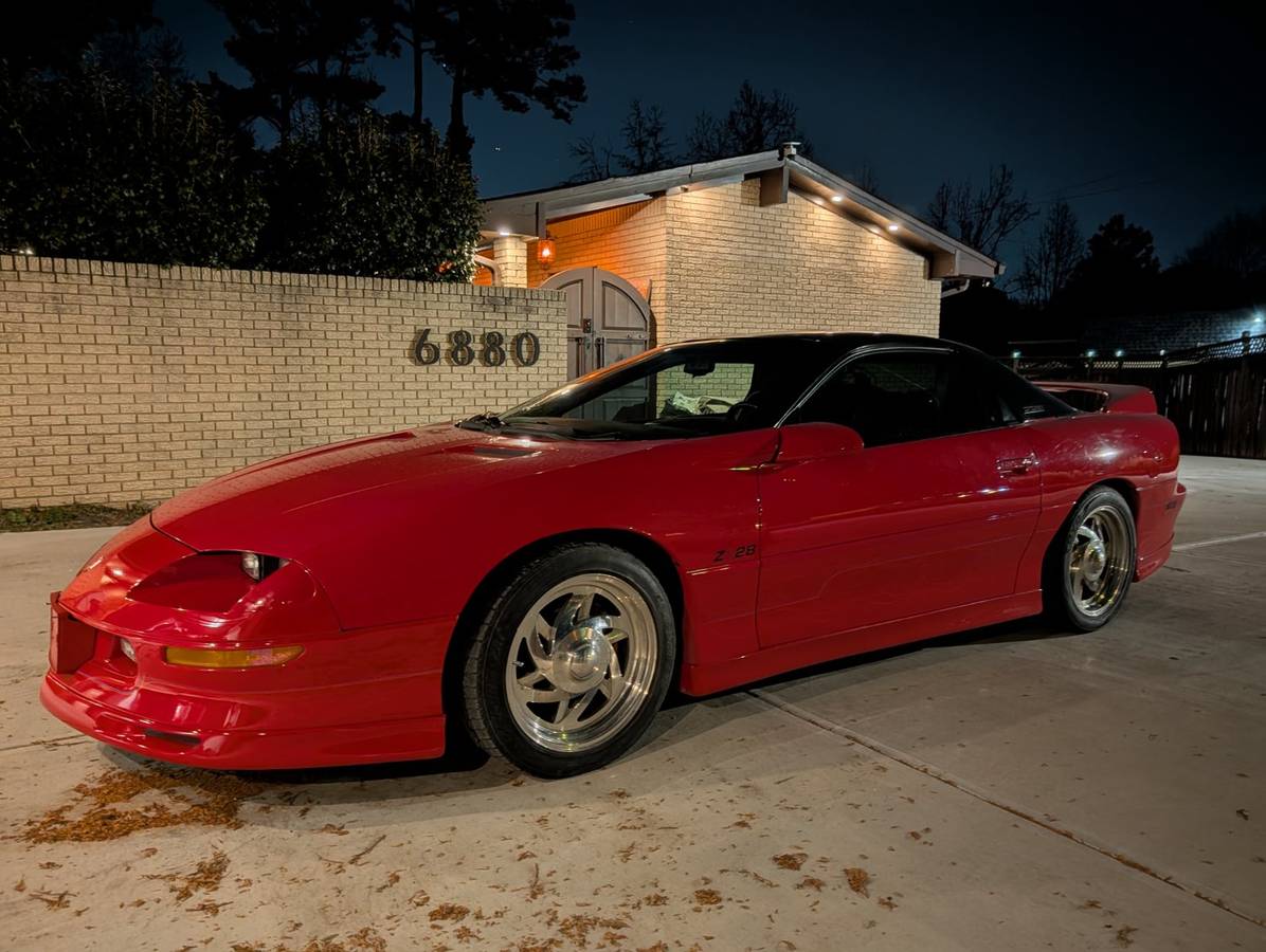 Chevy-camaro-z28-1993-red-15