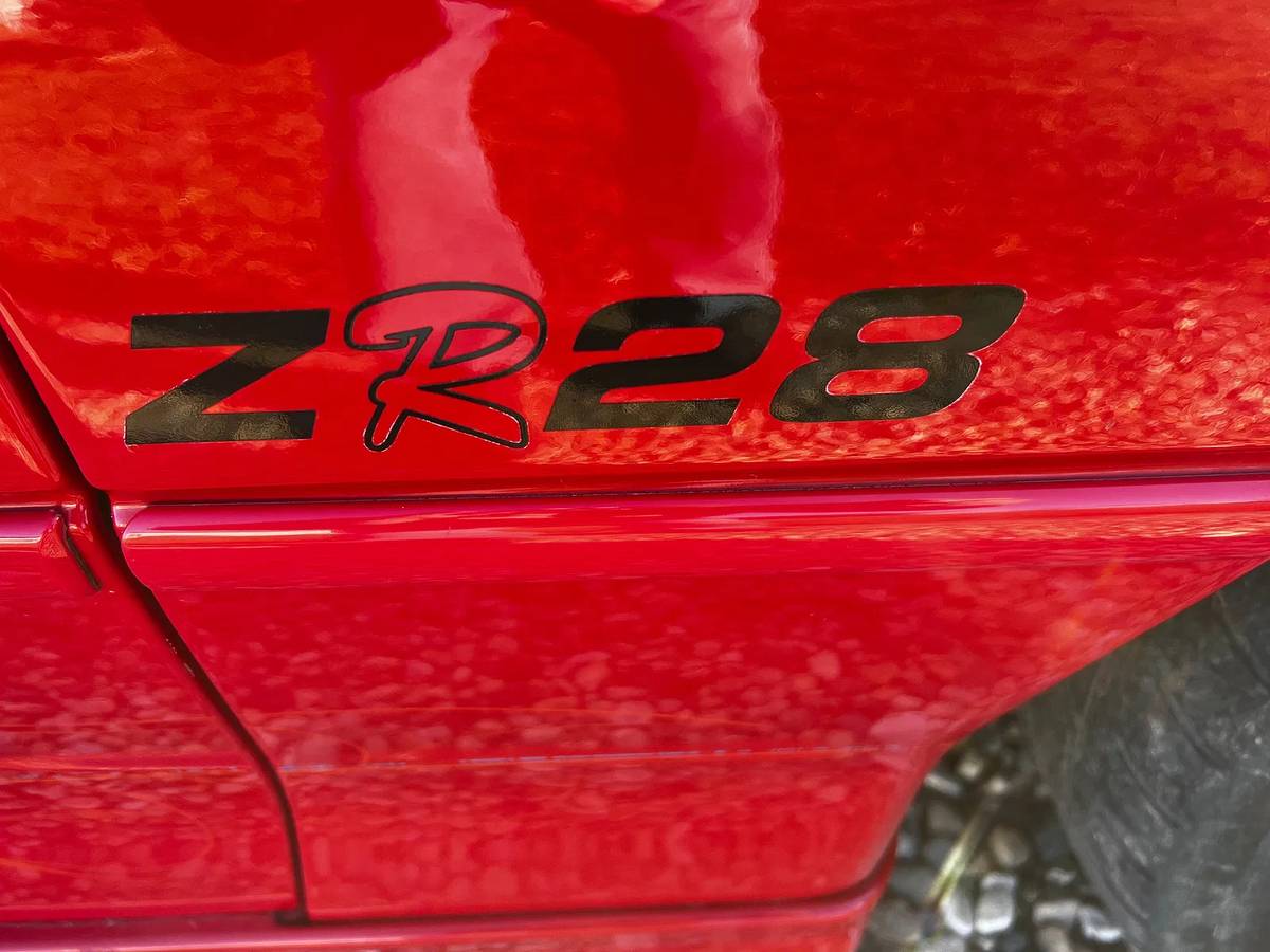 Chevy-camaro-z28-1993-red-5