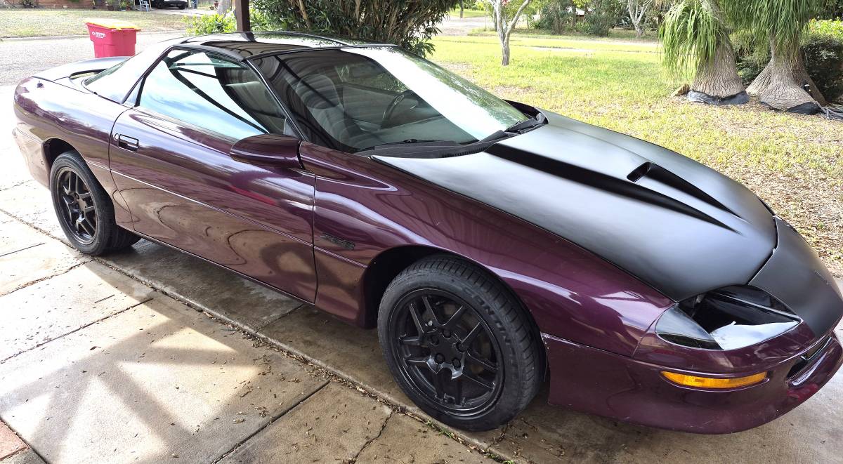 Chevy-camaro-z28-1995-purple-3