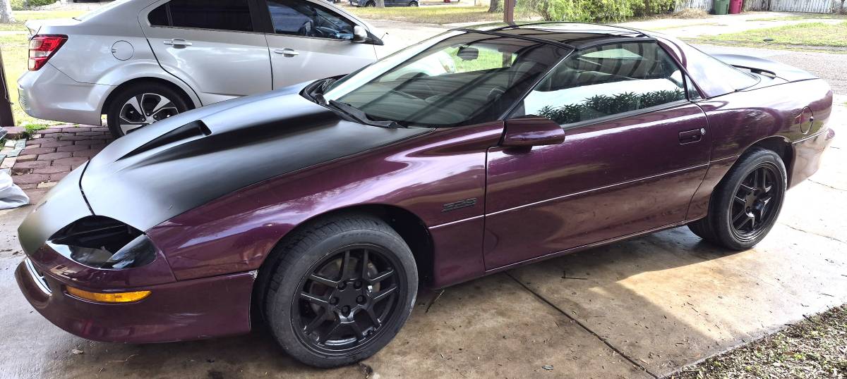 Chevy-camaro-z28-1995-purple-4