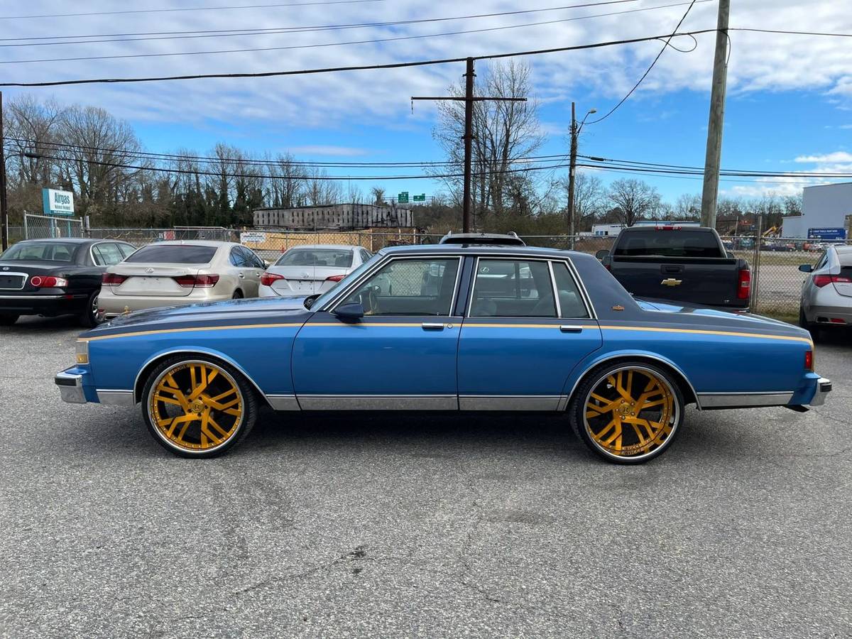 Chevy-caprice-1989-custom-3