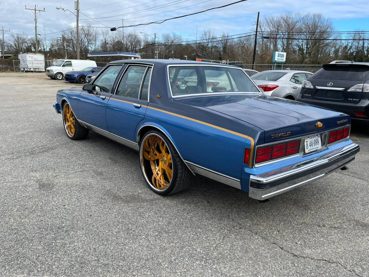 Chevy-caprice-1989-custom-6