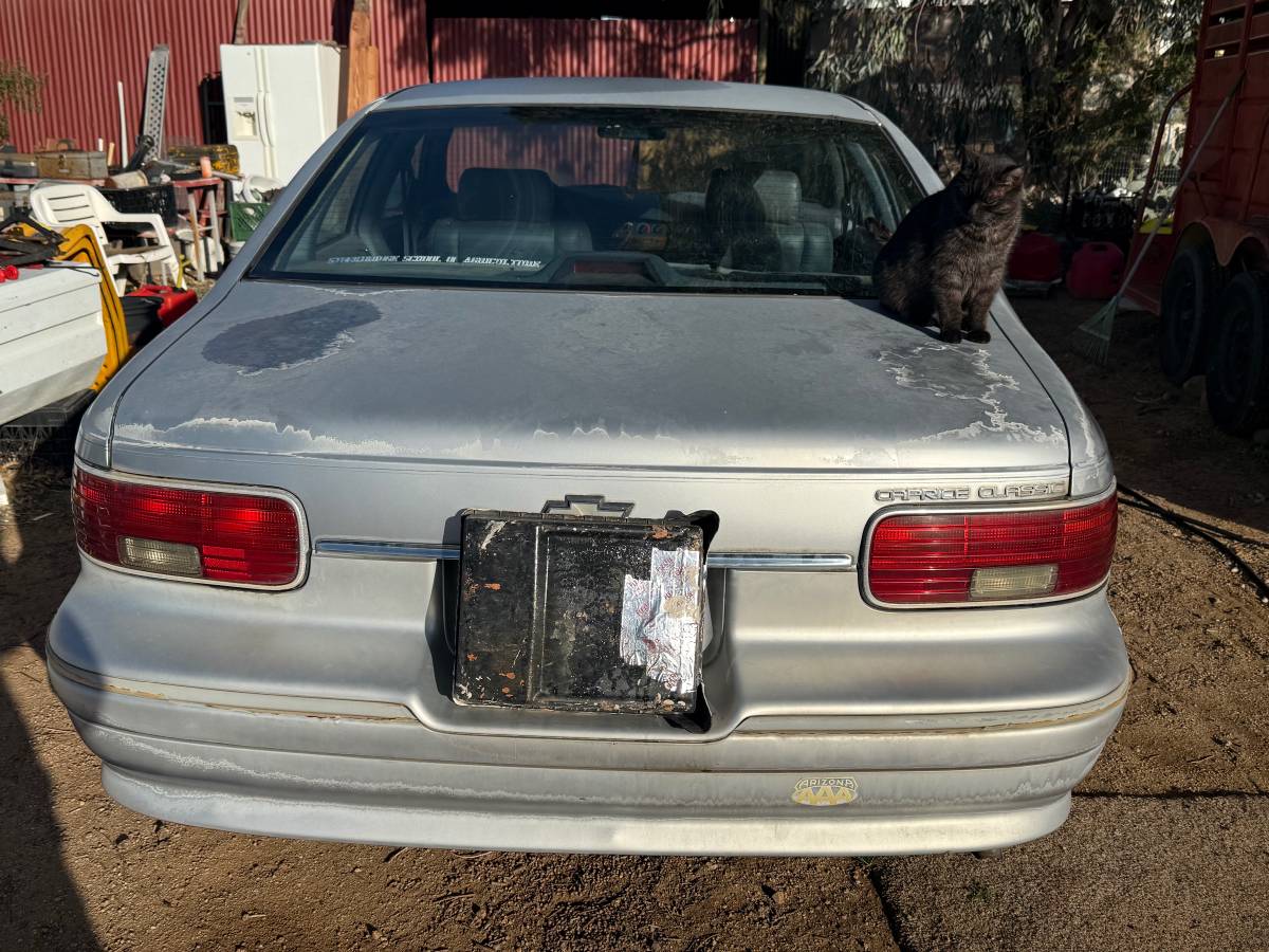 Chevy-caprice-classic-1995-blue-2