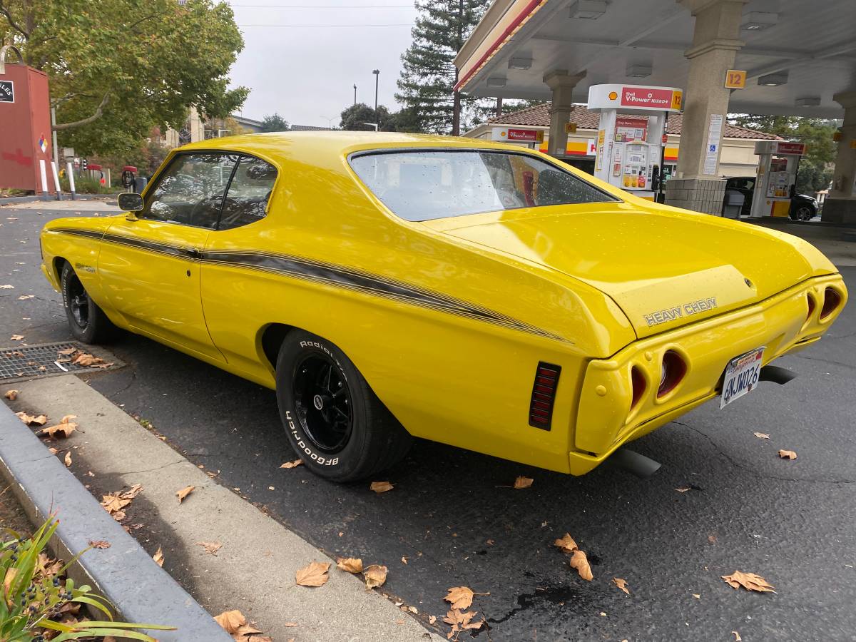 Chevy-chevelle-1971-yellow-11