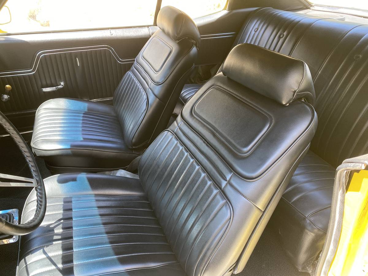 Chevy-chevelle-1971-yellow-13