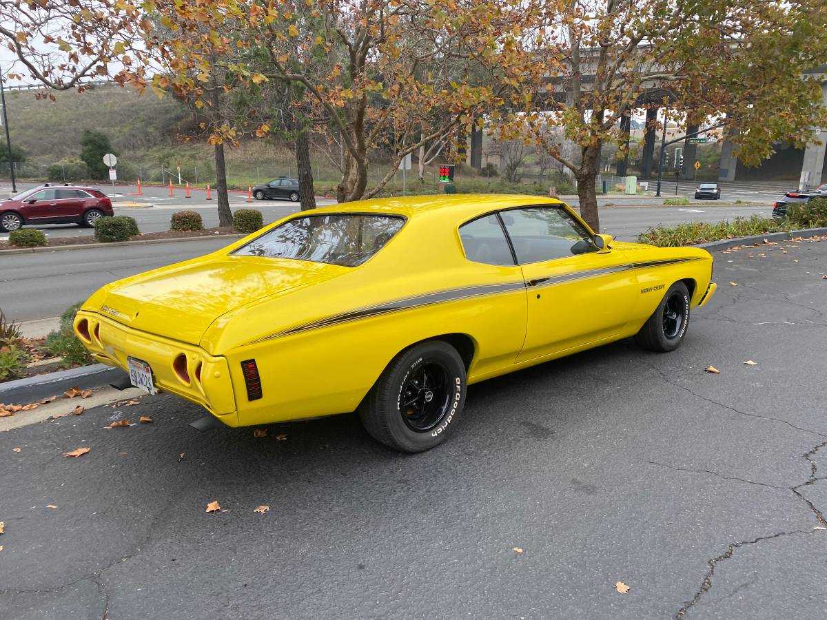 Chevy-chevelle-1971-yellow-16