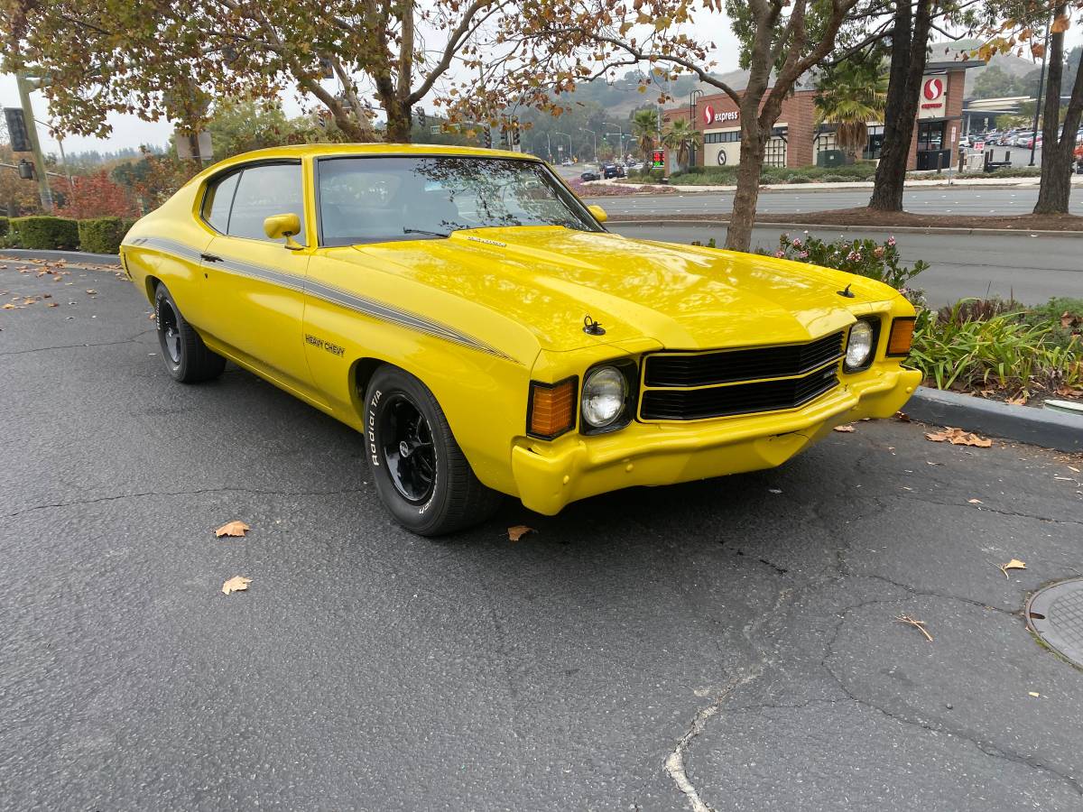 Chevy-chevelle-1971-yellow-2