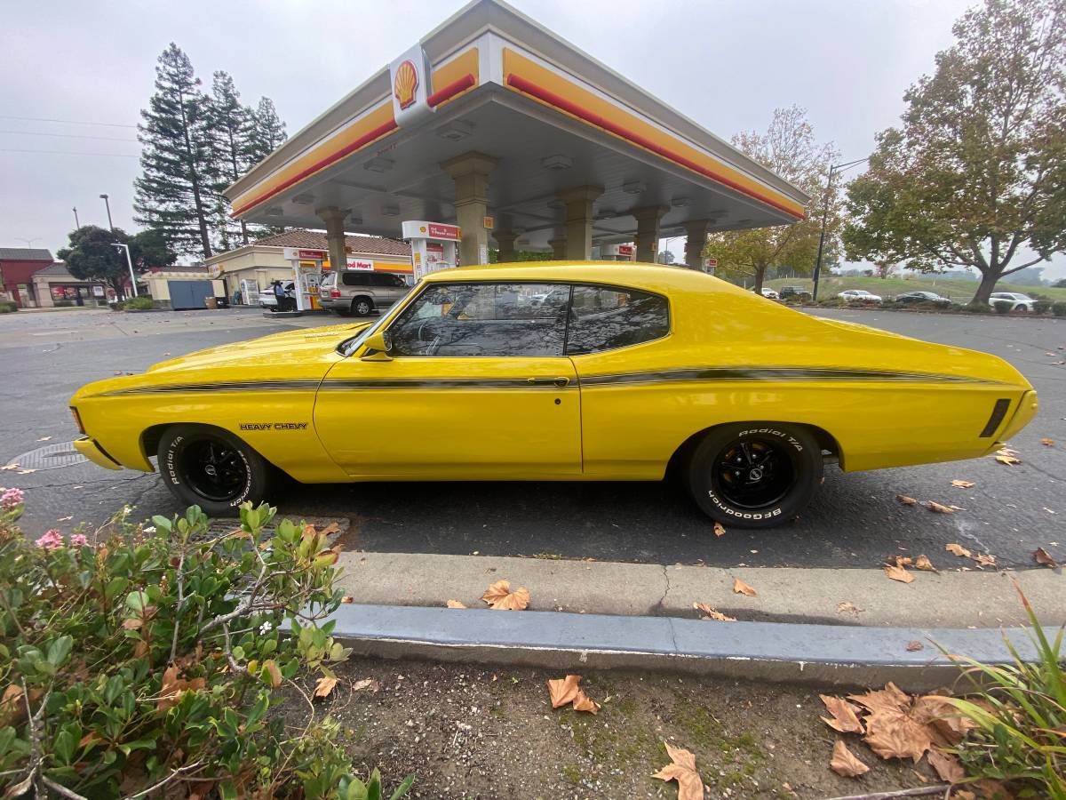 Chevy-chevelle-1971-yellow-9