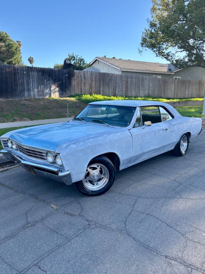 Chevy-chevelle-malibu-1967-1