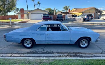 Chevy-chevelle-malibu-1967-25