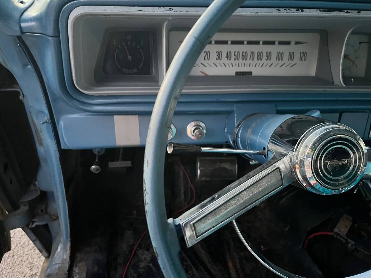 Chevy-chevrolet-bel-air-impala-biscayne-1966-9