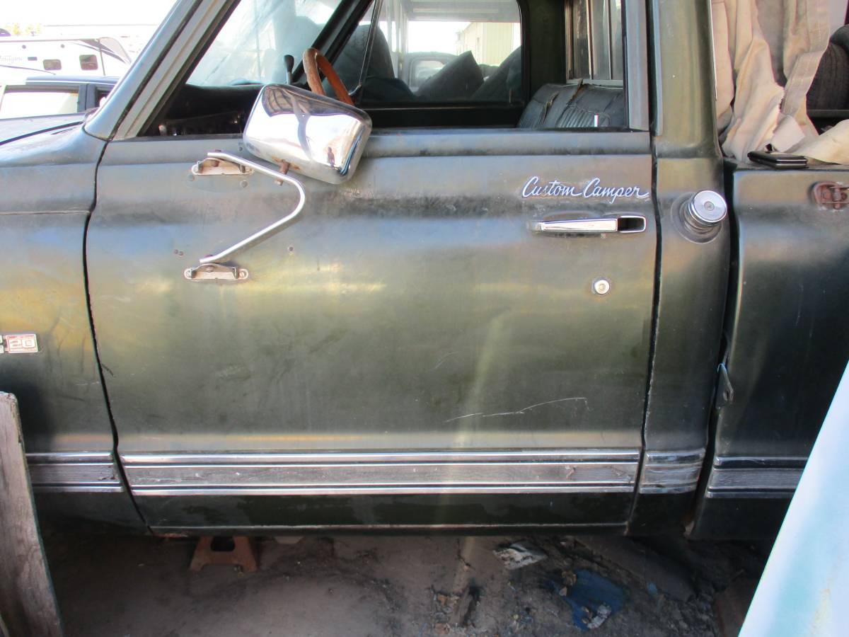 Chevy-cheyenne-c-20-1971-green-7