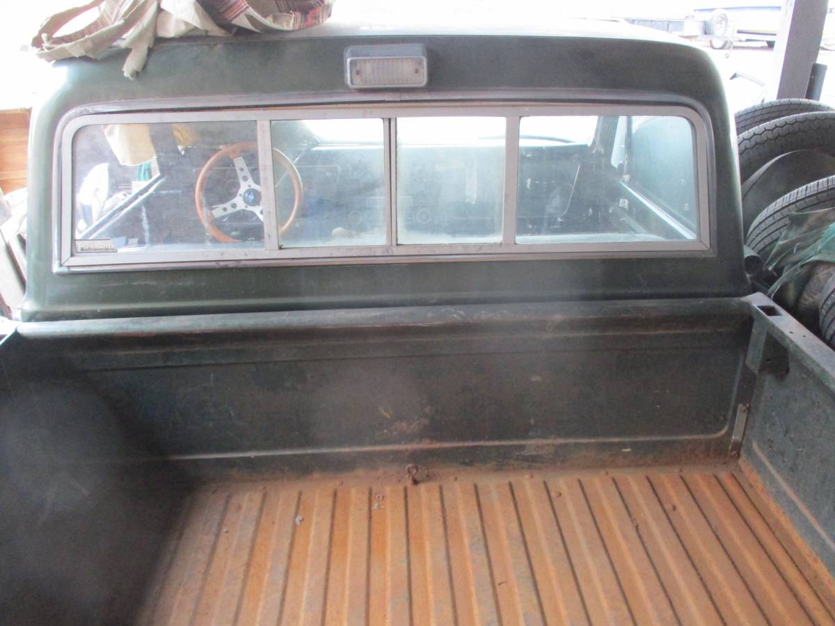 Chevy-cheyenne-c-20-1971-green-9