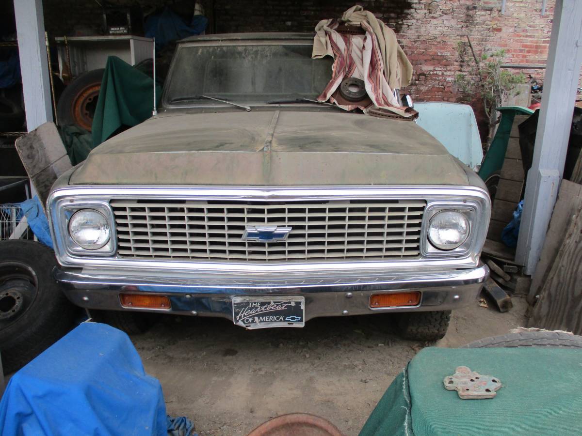 Chevy-cheyenne-c-20-1971-green