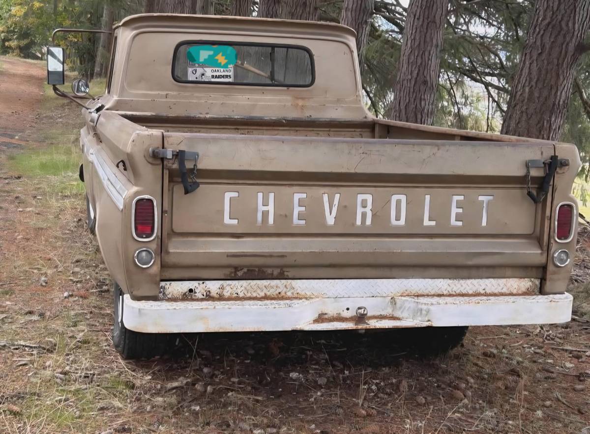 Chevy-cheyenne-c20-1966-brown-1