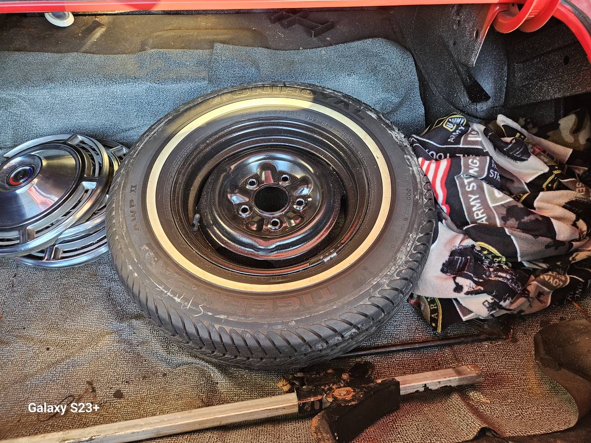 Chevy-concours-1968-red-4