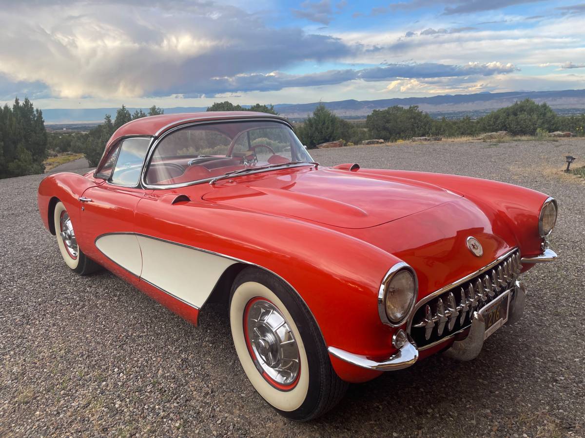 Chevy-corvette-1956-red