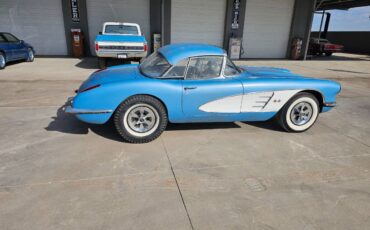 Chevy-corvette-1959-blue-2