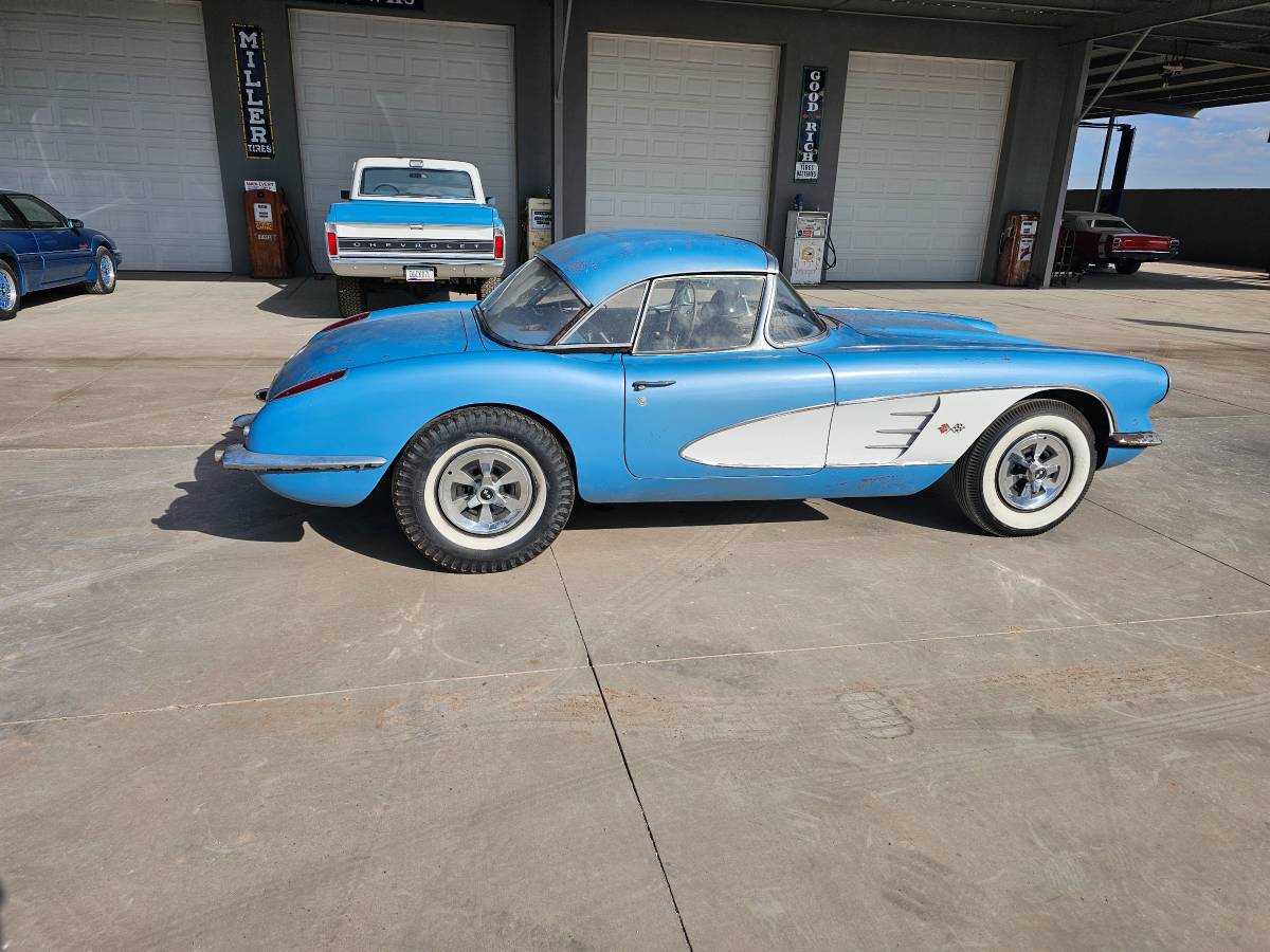 Chevy-corvette-1959-blue-2