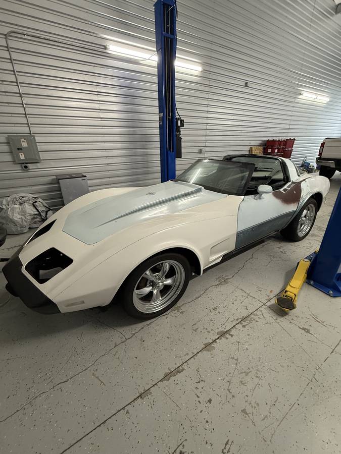 Chevy-corvette-1978-3