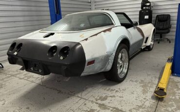 Chevy-corvette-1978