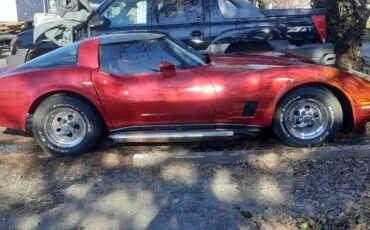 Chevy-corvette-1982-custom-3