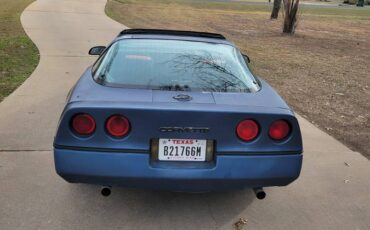 Chevy-corvette-1985-blue-1